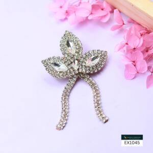 SNS SWAROSKI BROACH 2697